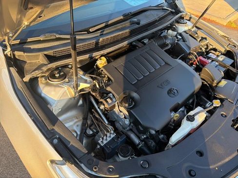 Used 2014 Toyota Avalon XLE Touring image 9