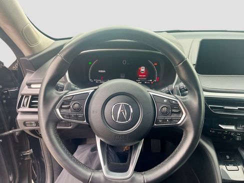 Used 2024 Acura MDX w/ Technology Package FWD image 11
