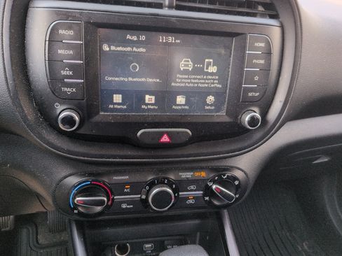 Used 2021 Kia Soul LX FWD image 10