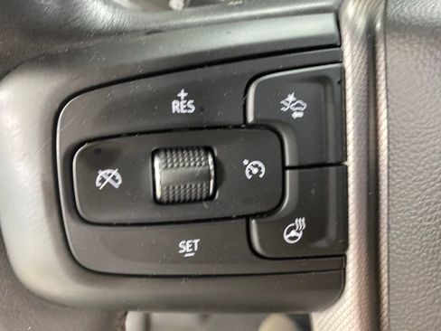 Used 2022 GMC Yukon XL Denali AWD/4WD image 8