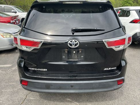 Used 2016 Toyota Highlander XLE image 8