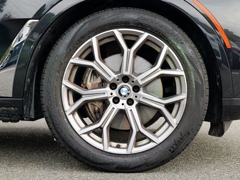 Used 2024 BMW X7 xDrive40i image 12