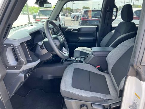 Used 2022 Ford Bronco 4-Door w/ Sasquatch Package AWD/4WD image 7