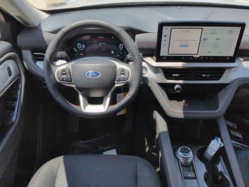 New 2026 Ford Explorer Active RWD image 16