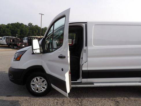 Used 2025 Ford Transit 250 Low Roof w/ Exterior Upgrade Package RWD image 13