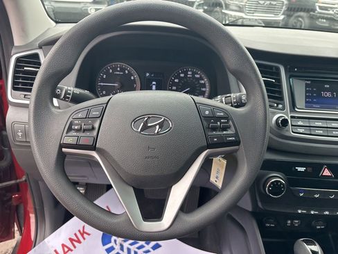 Used 2018 Hyundai Tucson SE w/ Cargo Package FWD image 17