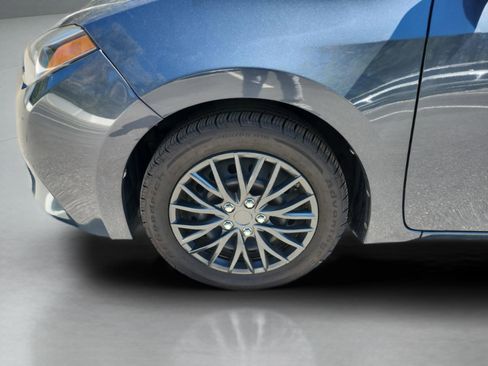 Used 2014 Toyota Corolla LE image 31