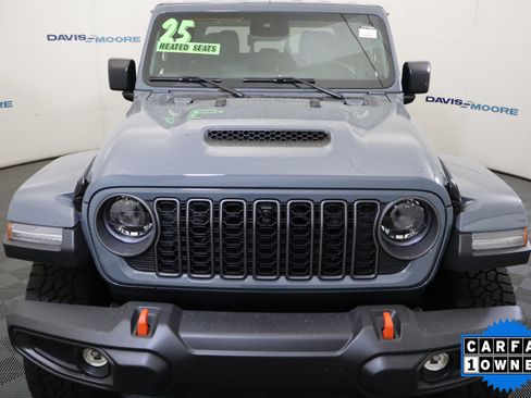 Used 2025 Jeep Gladiator Mojave w/ Safety Group AWD/4WD image 14