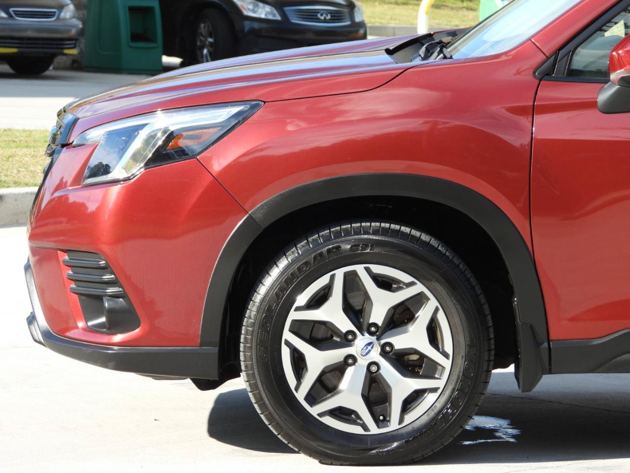 Used 2023 Subaru Forester Premium AWD/4WD image 31