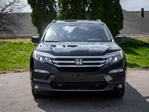 Used 2018 Honda Pilot Elite image 2