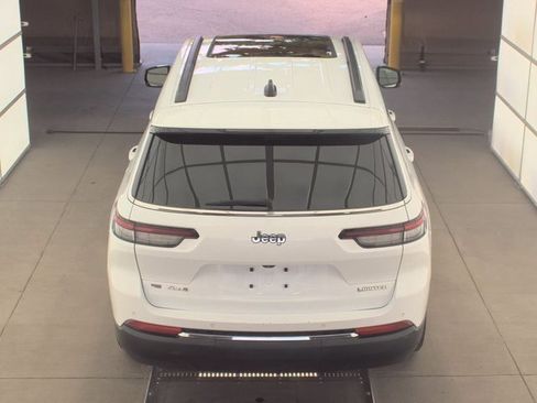 Certified 2022 Jeep Grand Cherokee L Limited image 5