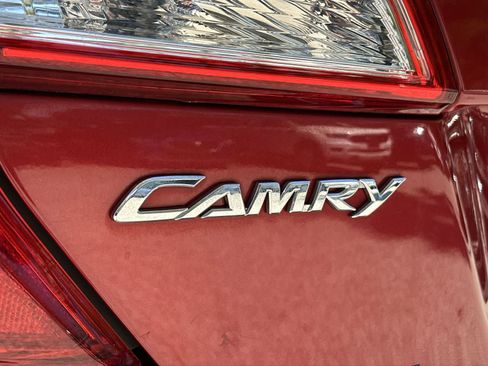 Used 2012 Toyota Camry SE image 8