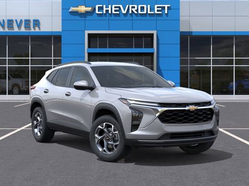 New 2026 Chevrolet Trax LT w/ Driver Confidence Package image 32