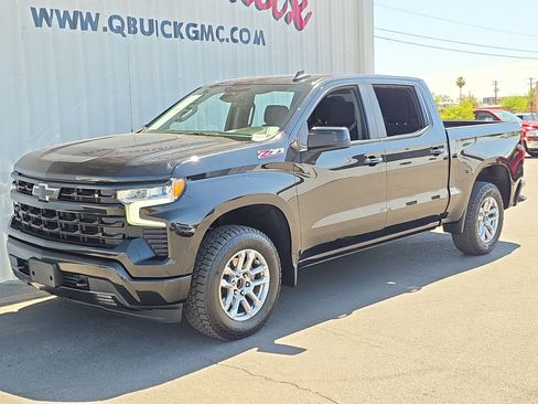 Used 2024 Chevrolet Silverado 1500 RST w/ Z71 Off-Road Package AWD/4WD image 3