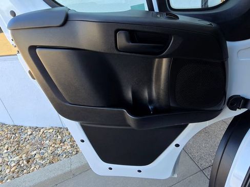 Used 2025 RAM ProMaster 2500 FWD image 19