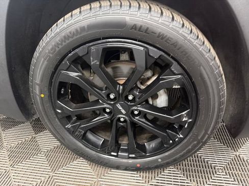 Used 2020 GMC Terrain SLE w/ Elevation Edition AWD/4WD image 29
