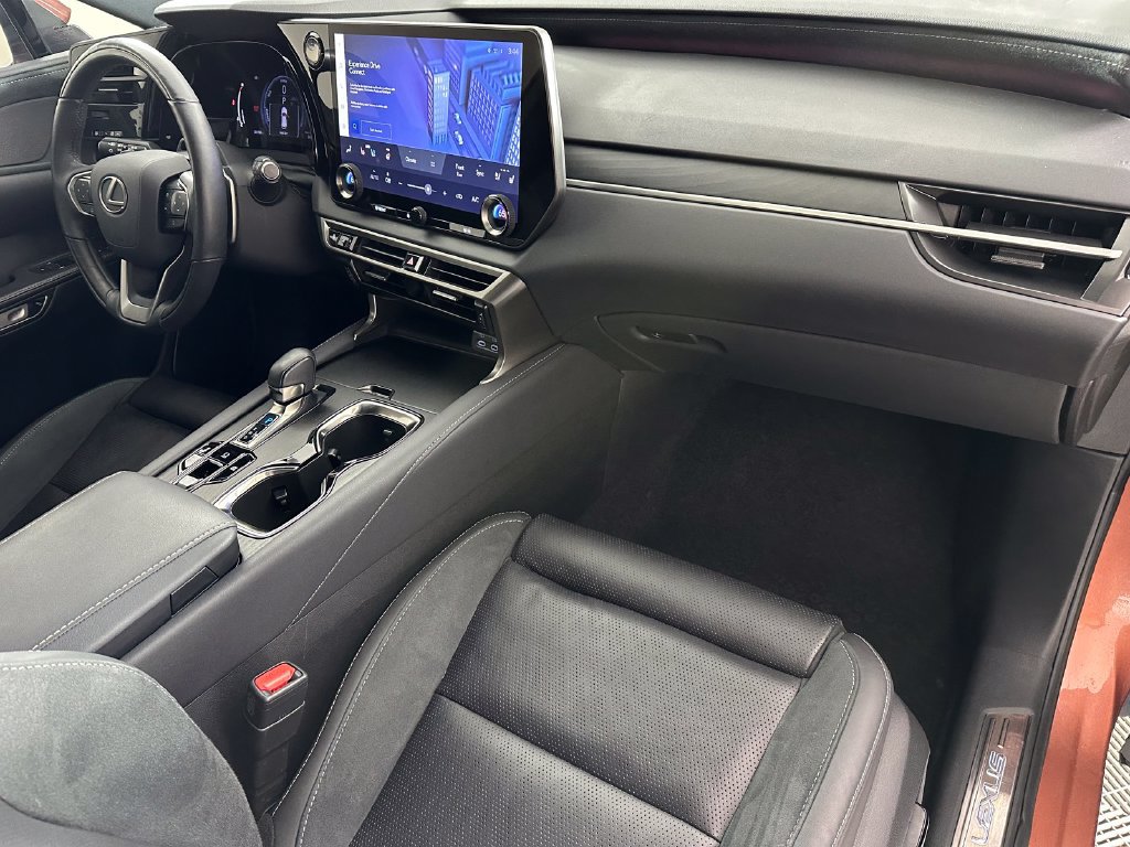 Used 2023 Lexus RX 350 w/ Accessory Package (Z1) AWD/4WD image 21