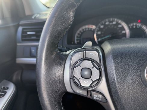 Used 2012 Toyota Camry SE image 18