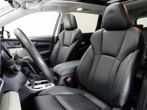 Used 2022 Subaru Ascent Limited w/ Technology Package image 5