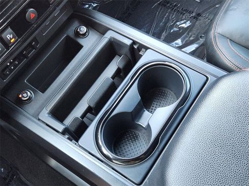 Used 2021 Nissan Titan PRO-4X w/ Pro-4x Convenience Package image 15