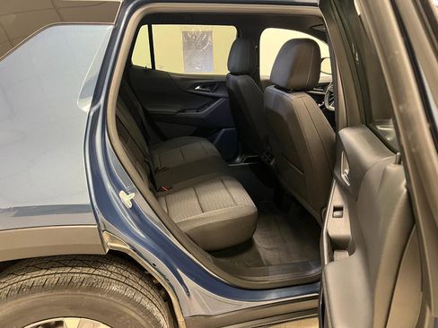 Used 2025 Chevrolet Equinox LT image 31