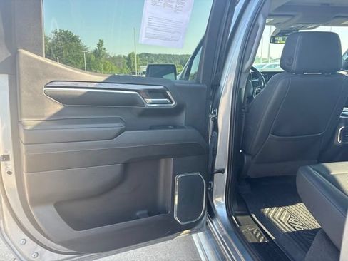Used 2024 Chevrolet Silverado 1500 LTZ AWD/4WD image 16