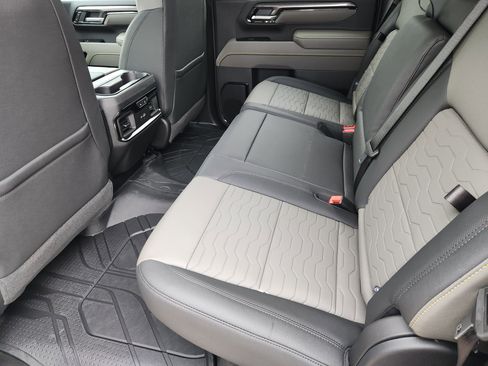 New 2026 Chevrolet Silverado 2500 ZR2 image 31