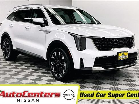 Used 2025 Kia Sorento EX AWD/4WD image 1