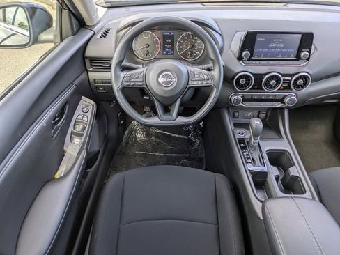 Used 2025 Nissan Sentra S image 15