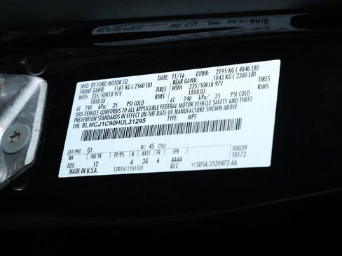 Used 2017 Lincoln MKC Premiere image 20