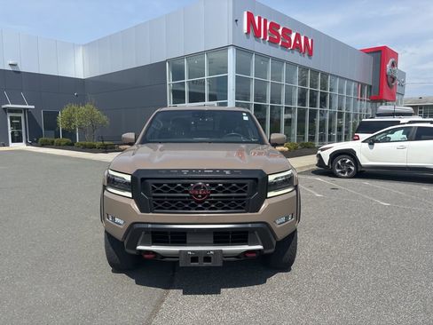 Used 2023 Nissan Frontier PRO-4X w/ Pro Convenience Package image 2