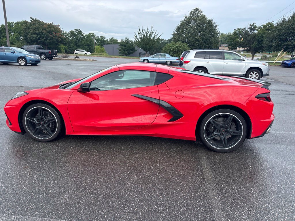 Used 2024 Chevrolet Corvette Stingray Coupe w/ 1LT RWD image 3