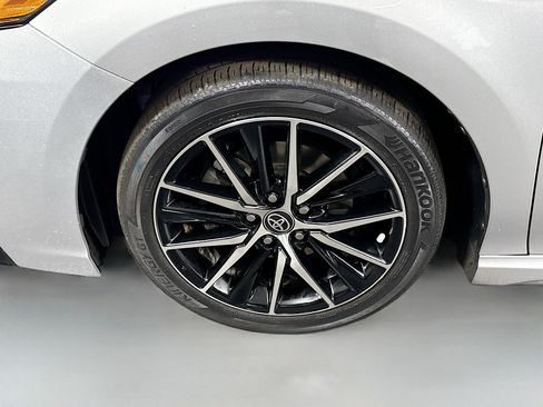 Used 2021 Toyota Camry SE image 37