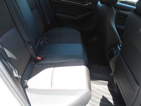 Used 2022 Honda Accord Sport image 18