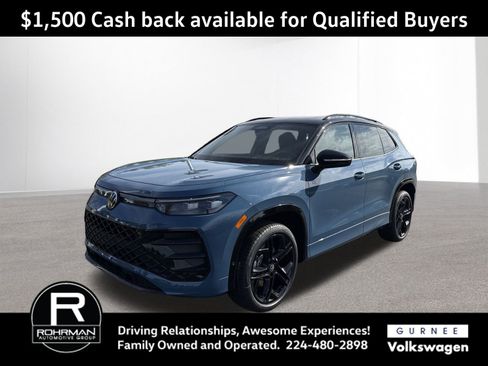 New 2025 Volkswagen Tiguan SE R-Line image 1