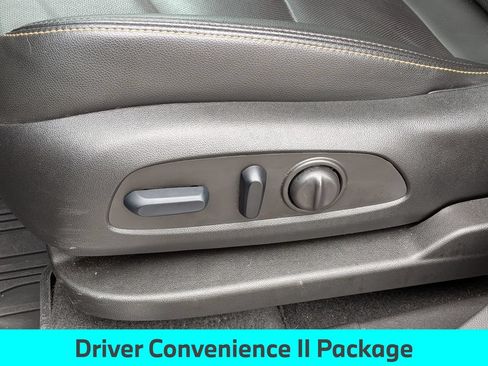 Used 2024 Chevrolet Equinox Premier FWD image 17