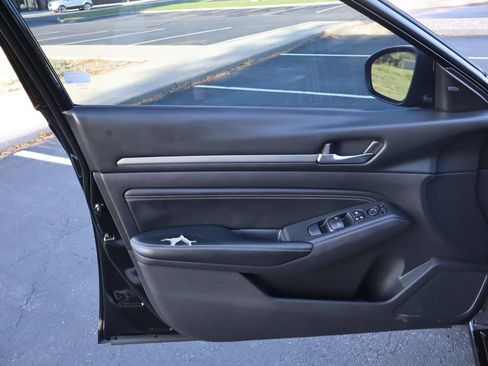 Used 2019 Nissan Altima 2.5 SV FWD image 23
