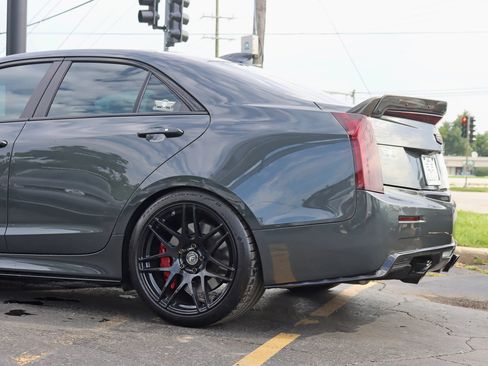 Used 2017 Cadillac ATS V w/ Luxury Package RWD image 13