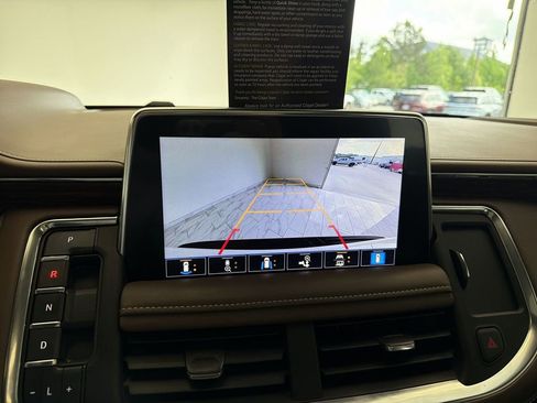 Used 2021 Chevrolet Tahoe High Country RWD image 15