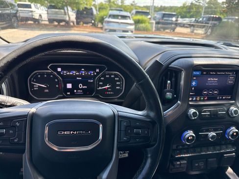 Used 2019 GMC Sierra 1500 Denali w/ Denali Ultimate Package AWD/4WD image 21