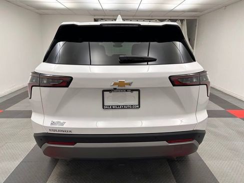 New 2026 Chevrolet Equinox LT FWD image 5