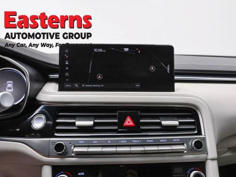 Used 2025 Genesis G70 2.5T RWD image 12