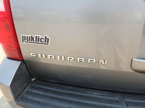 Used 2012 Chevrolet Suburban LS w/ Convenience Package 1 AWD/4WD image 34