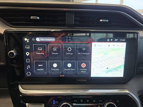 Used 2022 GMC Sierra 1500 Denali w/ Technology Package AWD/4WD image 24