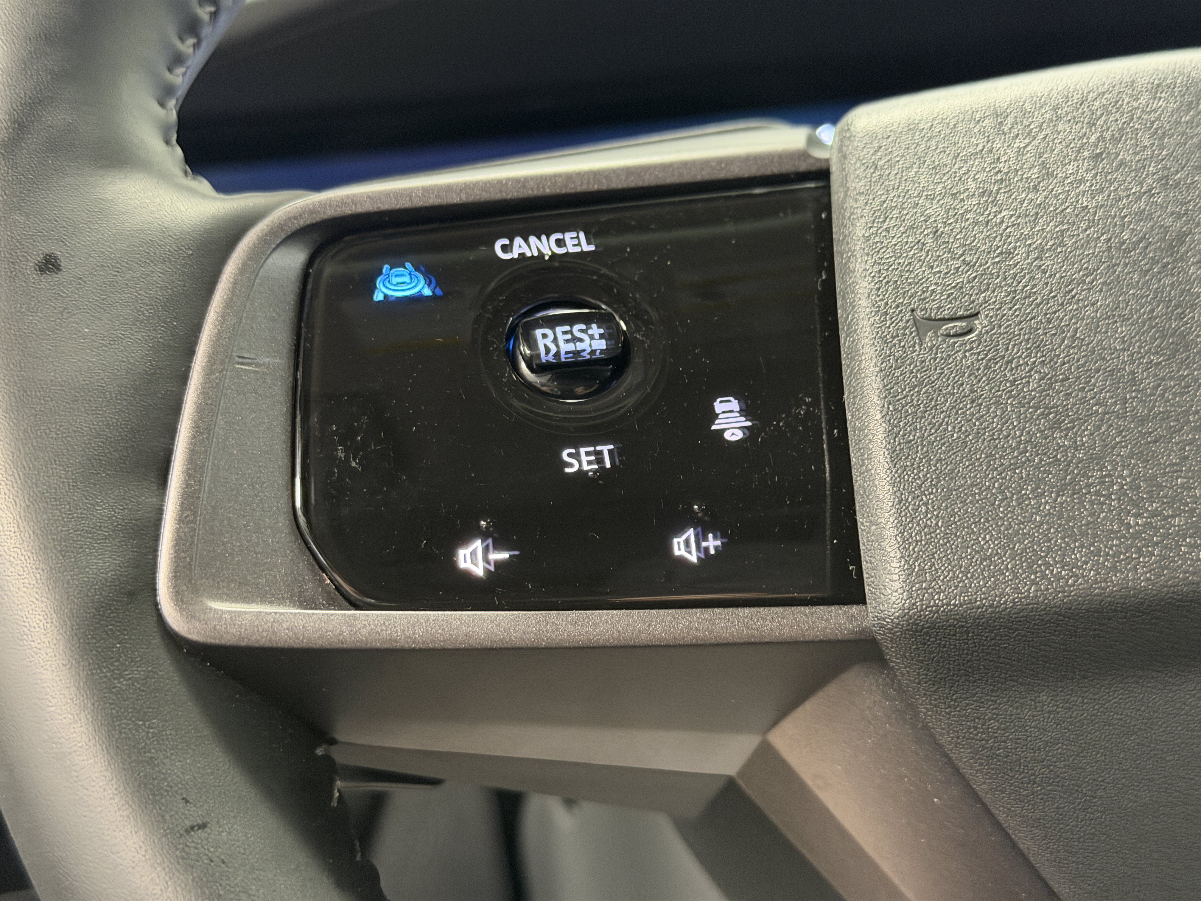 Used 2025 Nissan Murano SL AWD/4WD image 18