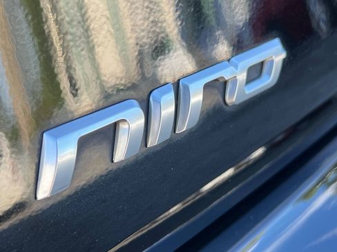 Used 2019 Kia Niro EX w/ Cold Weather Package 2.0 FWD image 18