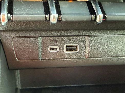 New 2026 GMC Canyon Elevation w/ Convenience Package image 9