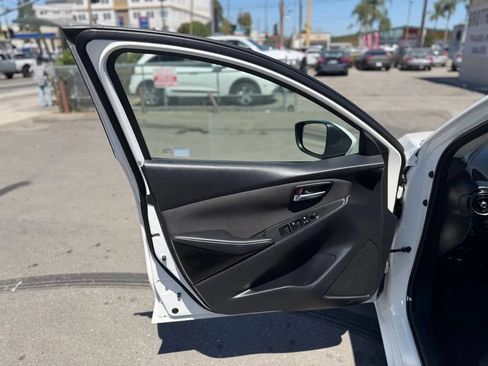 Used 2017 Toyota Yaris iA FWD image 20
