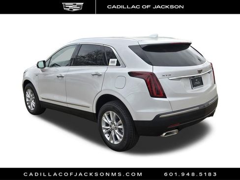 New 2026 Cadillac XT5 Luxury image 17
