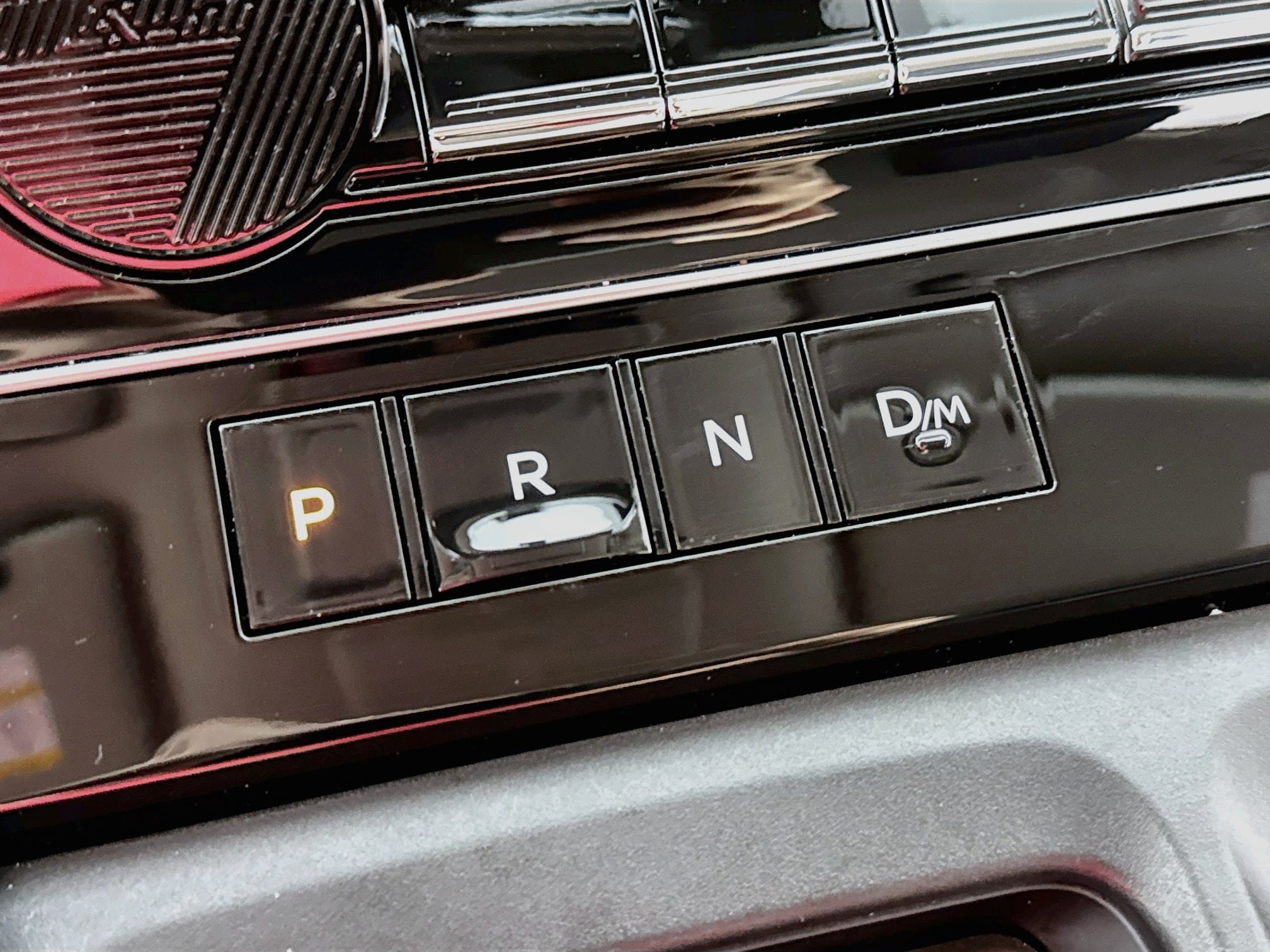 Used 2025 Nissan Armada SV AWD/4WD image 17